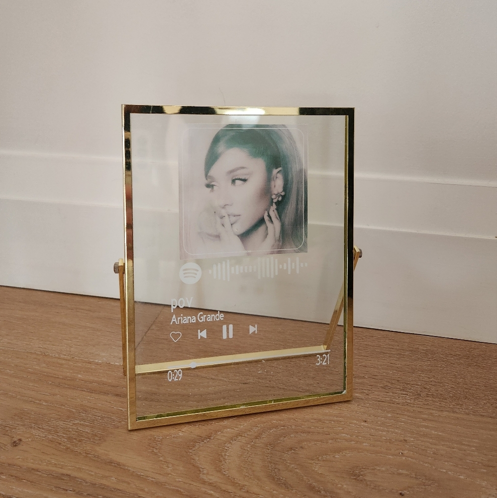 UNBRANDED | Ariana Grande X Spotify Room Decor